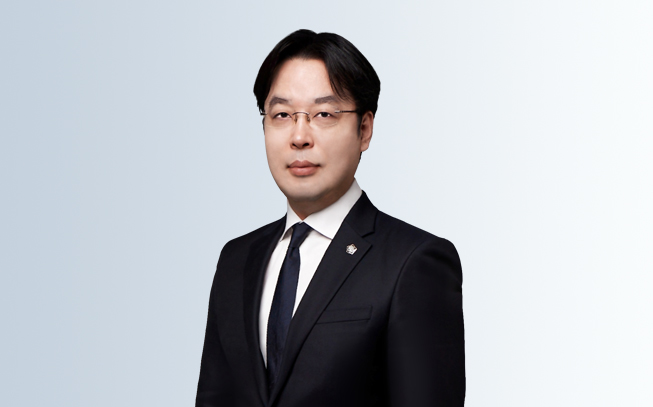 배우자 외도 문제, 감정적으로 접근하면 오히려 불리해… 법적 대응 전략은?